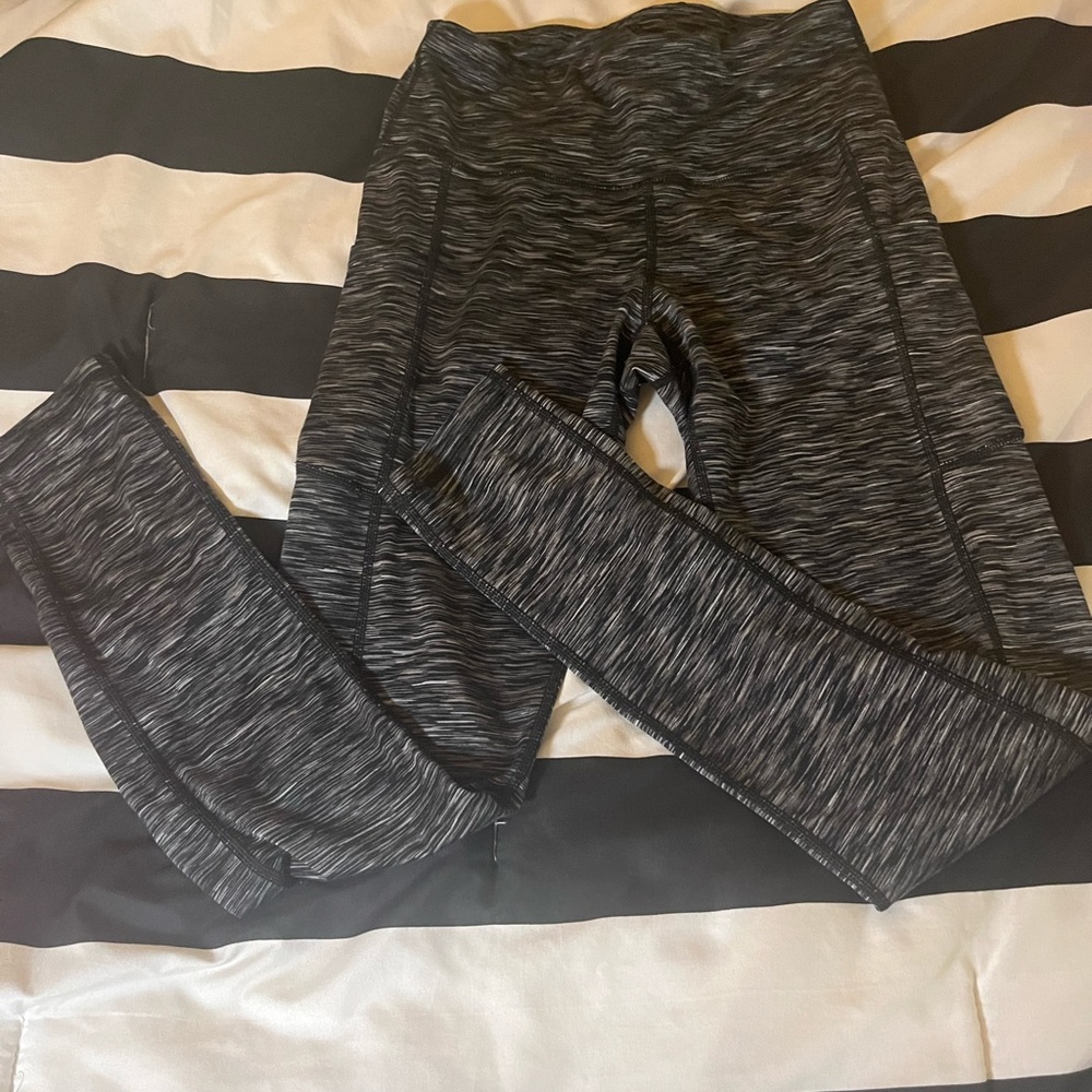 Graphite gray leggings yoga pants size small front inner pocket